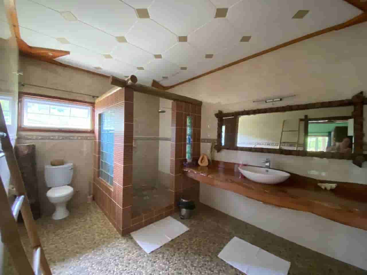 Bathroom Family room