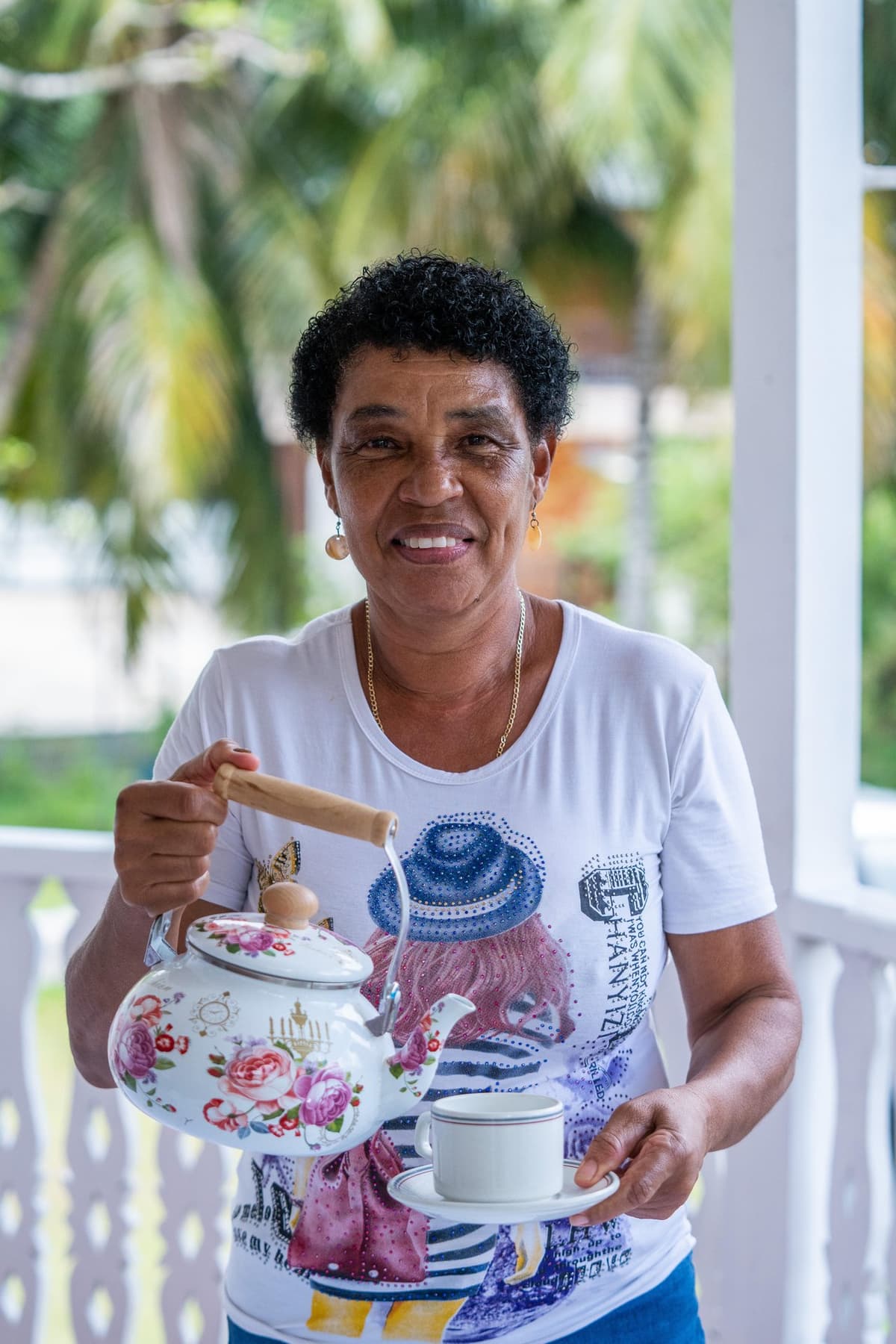 Lady serving tea