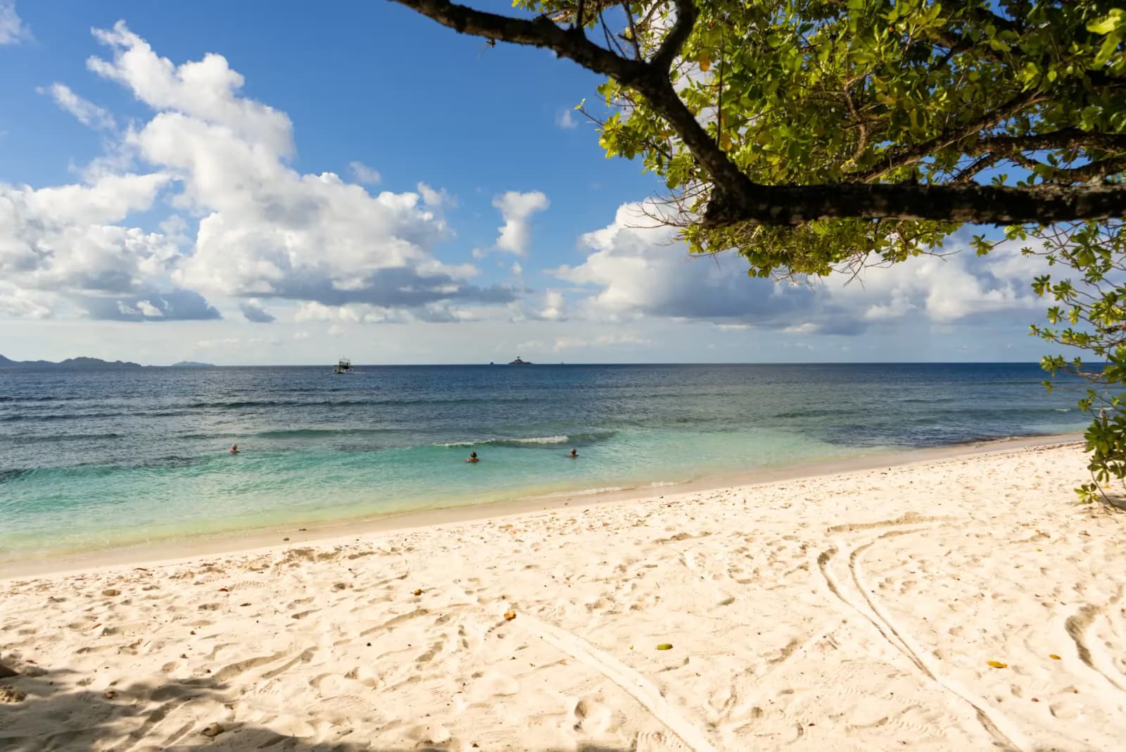 Garden view - Villa Charette