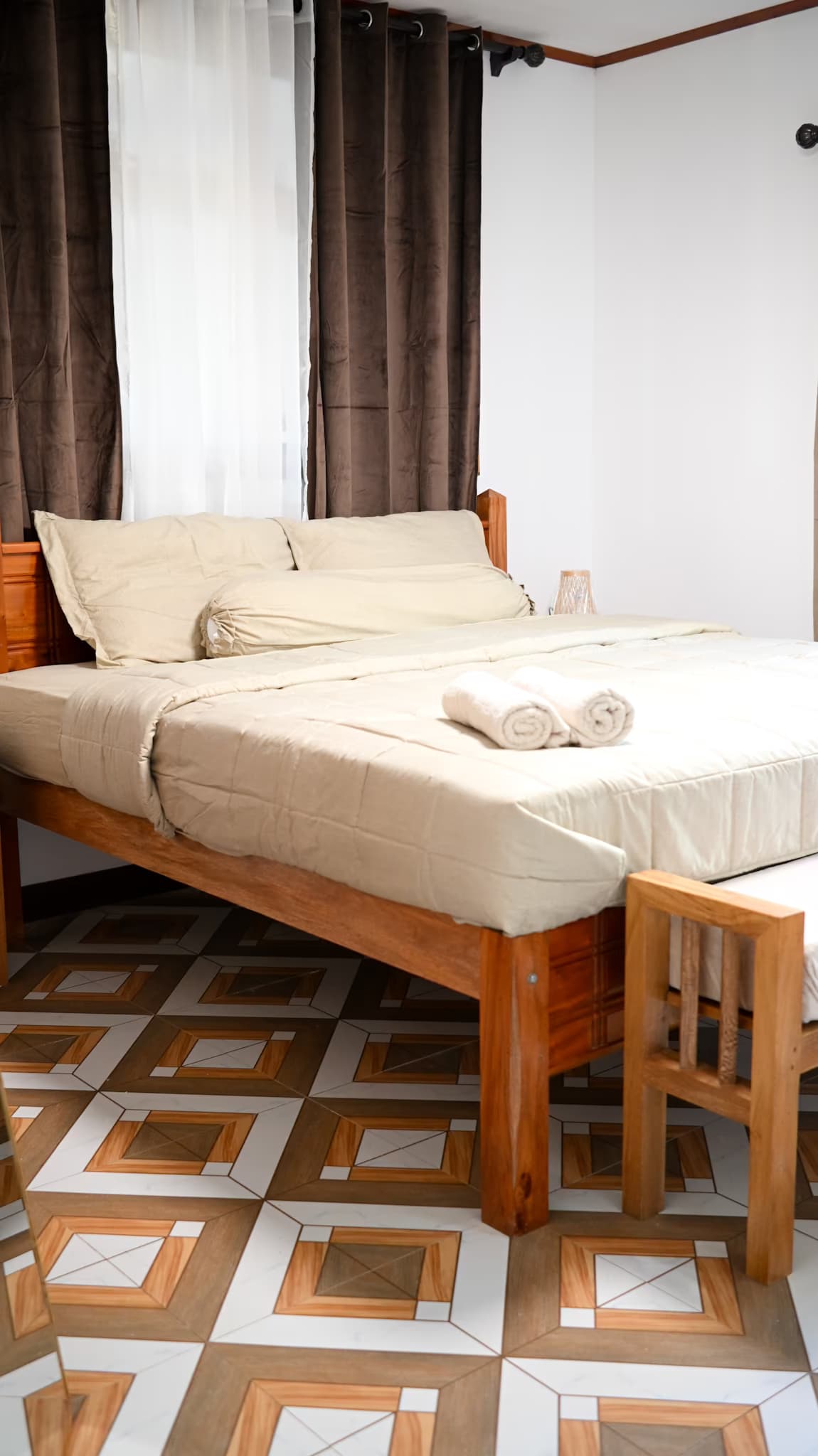 Room primary image