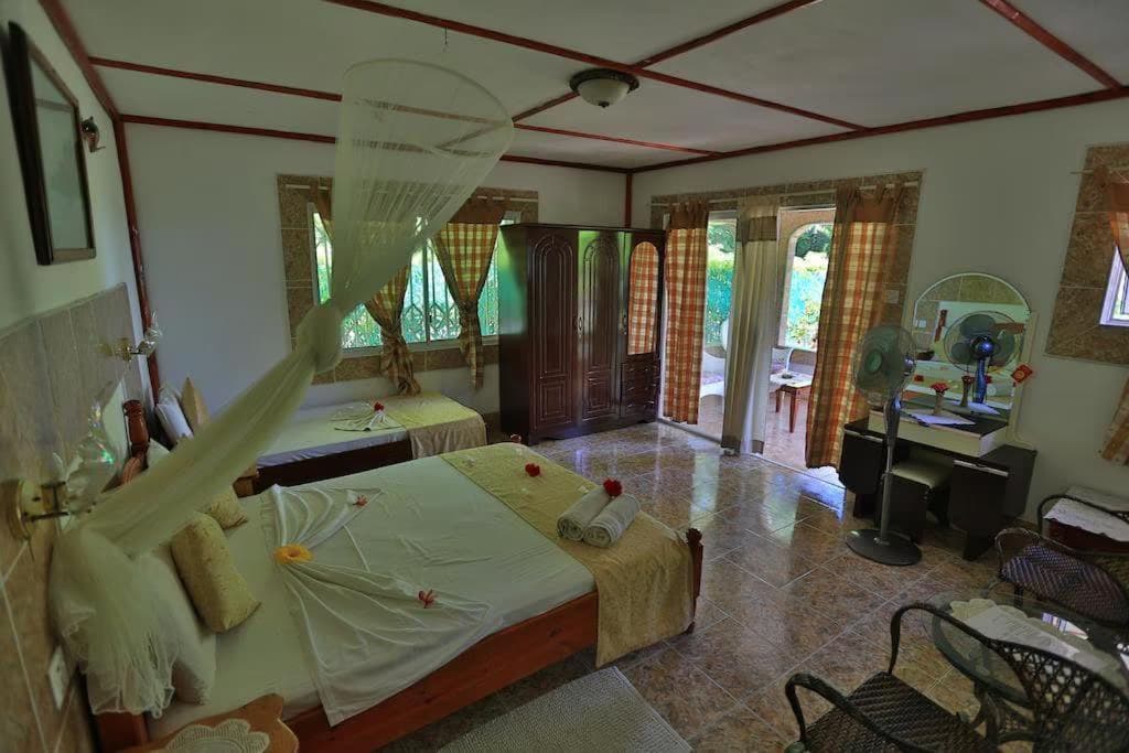 Triple room - Rising Sun Guesthouse