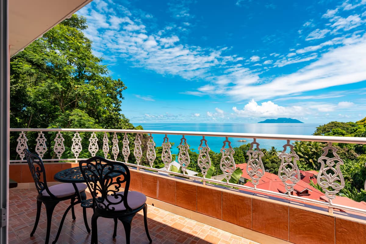 Superior Double room - Glacis Heights Villa