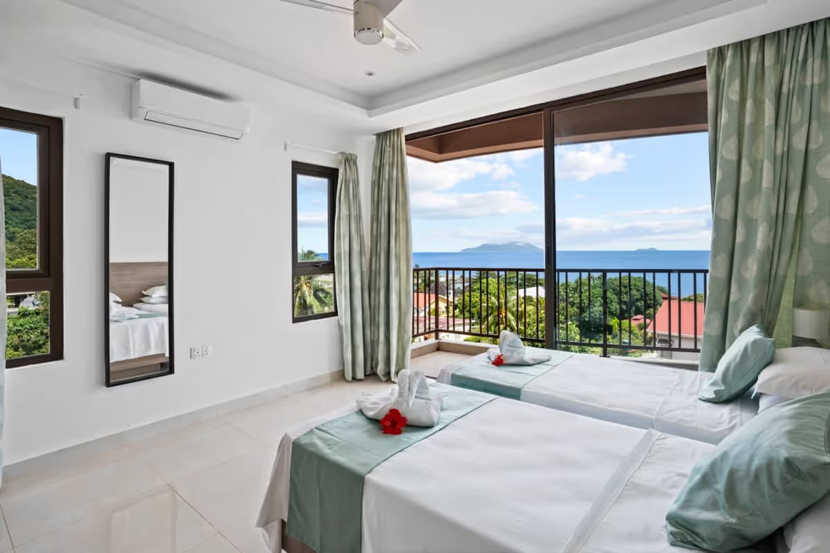 Apartment 2-bedroom - Villa Rousseau