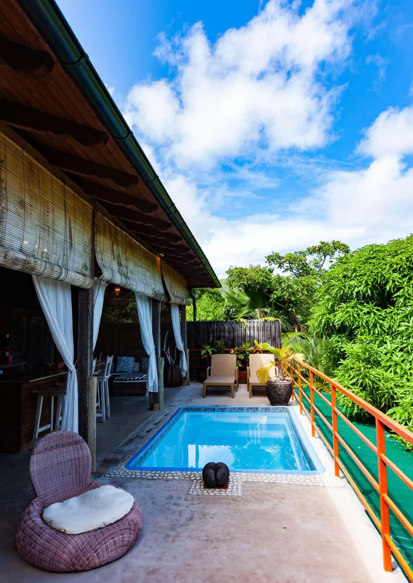 Veuve Noire - 2-bedroom chalet - La Pointe Beach Huts