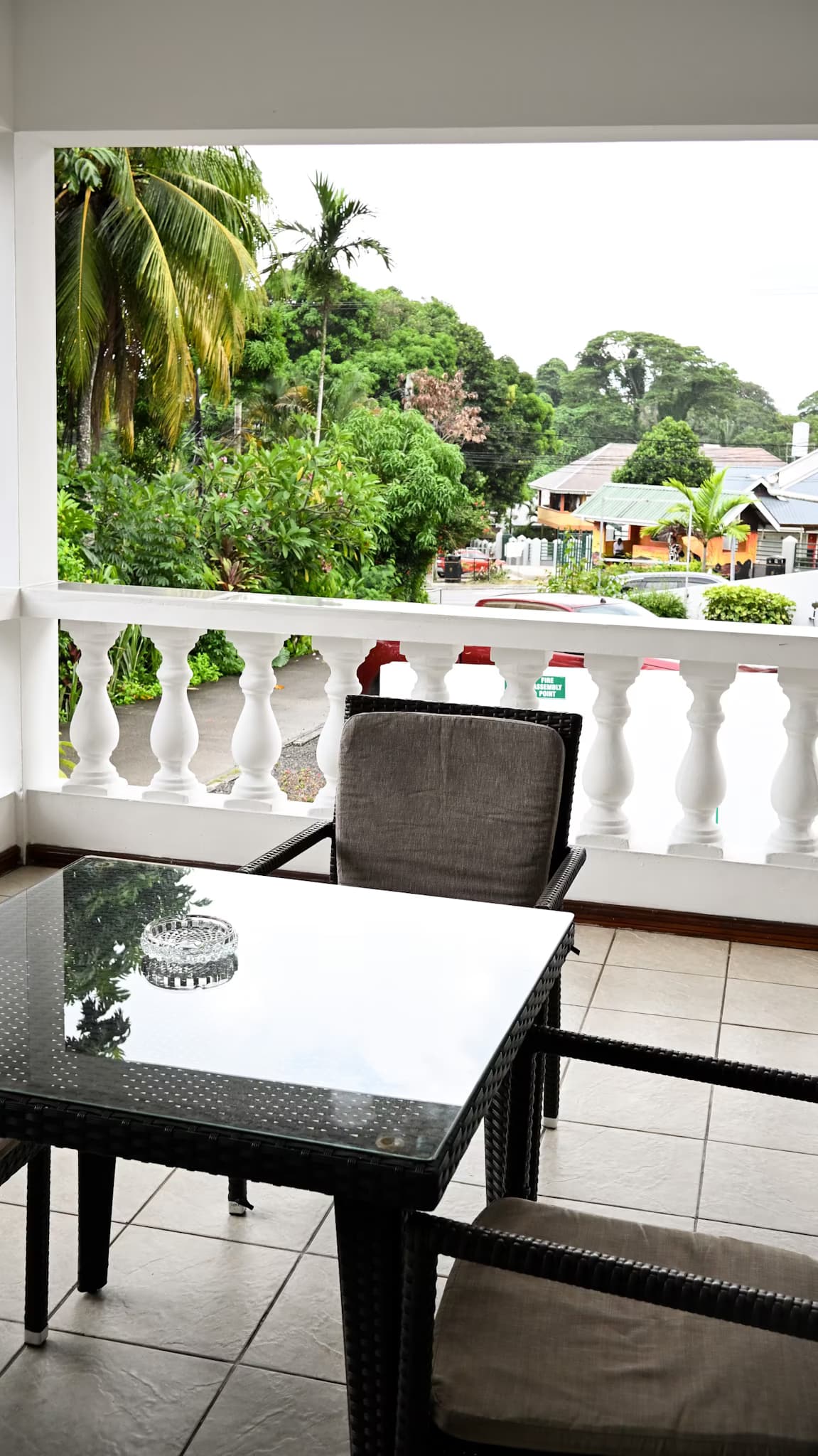 Two-Bedroom Apartment - Downstairs - Rows Villa
