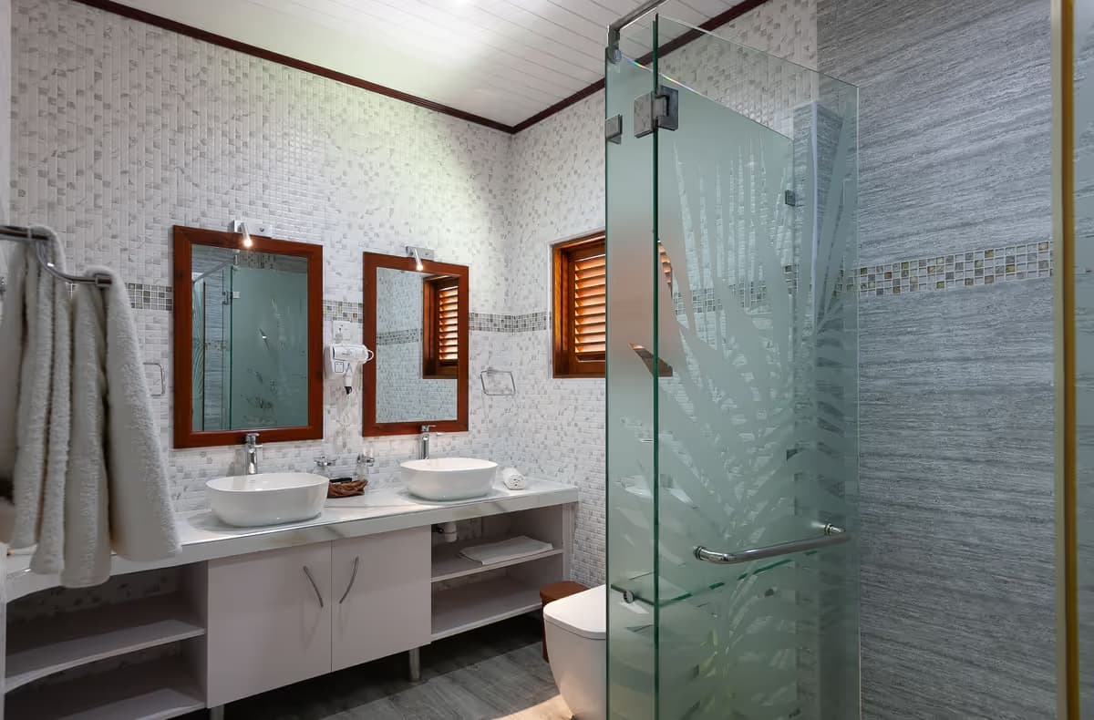 Superior room - The Islander Hotel