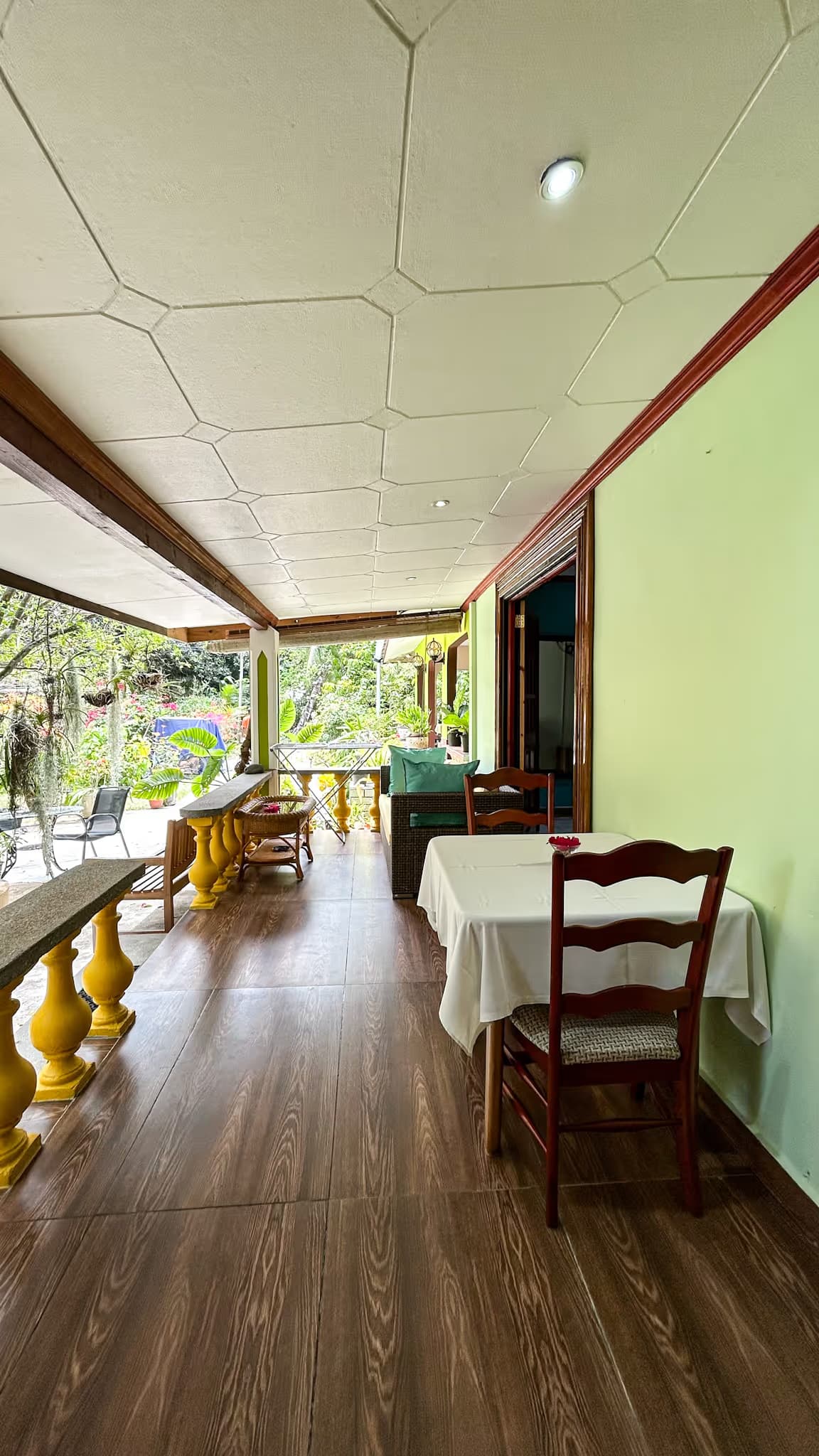 Garden room with terrace - Chloe's Cottage