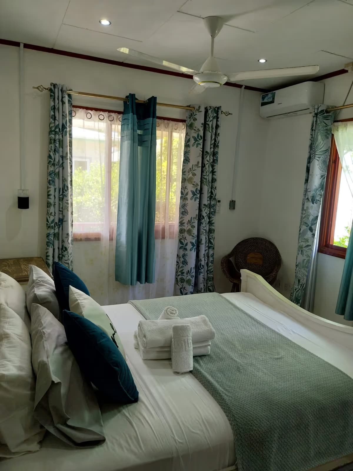 Bedroom Diamond House