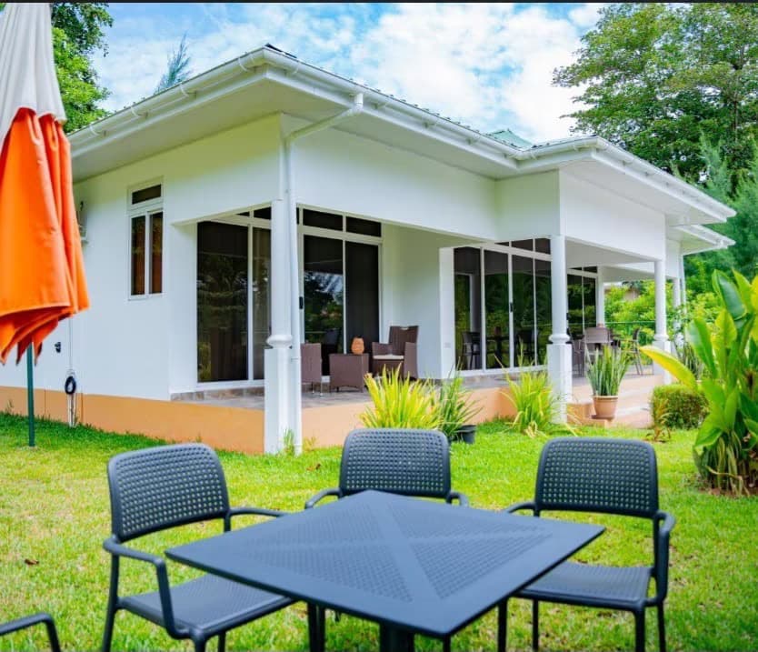 Macmillan's Holiday Villas
