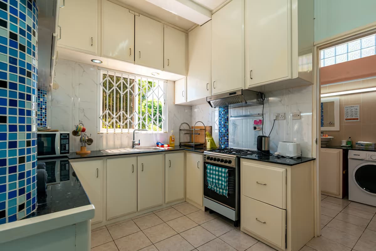 Apartment 1-Bedroom - Glacis Heights Villa