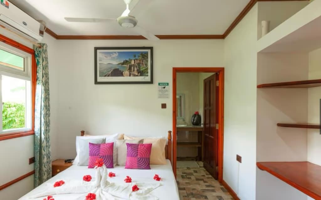 Double room terrace - Bwa rose - Bwaver Cottage