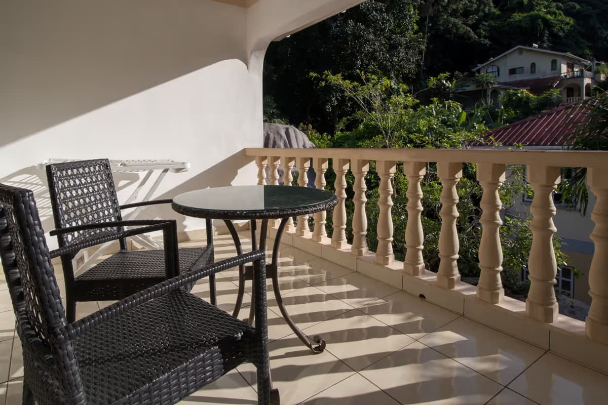 Studio King + balcony - Forest Lodge