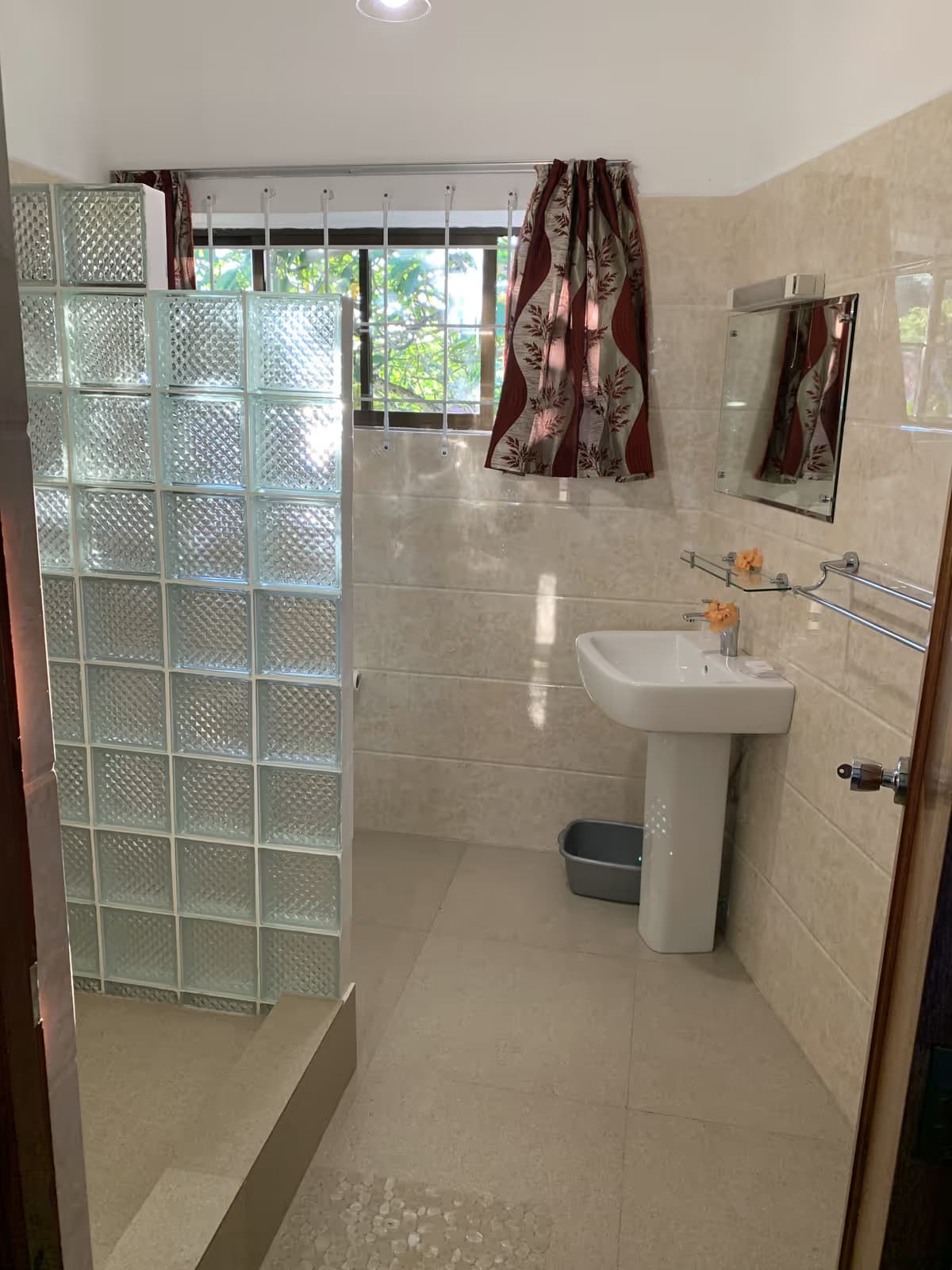 Triple room - Daniella’s Bungalows