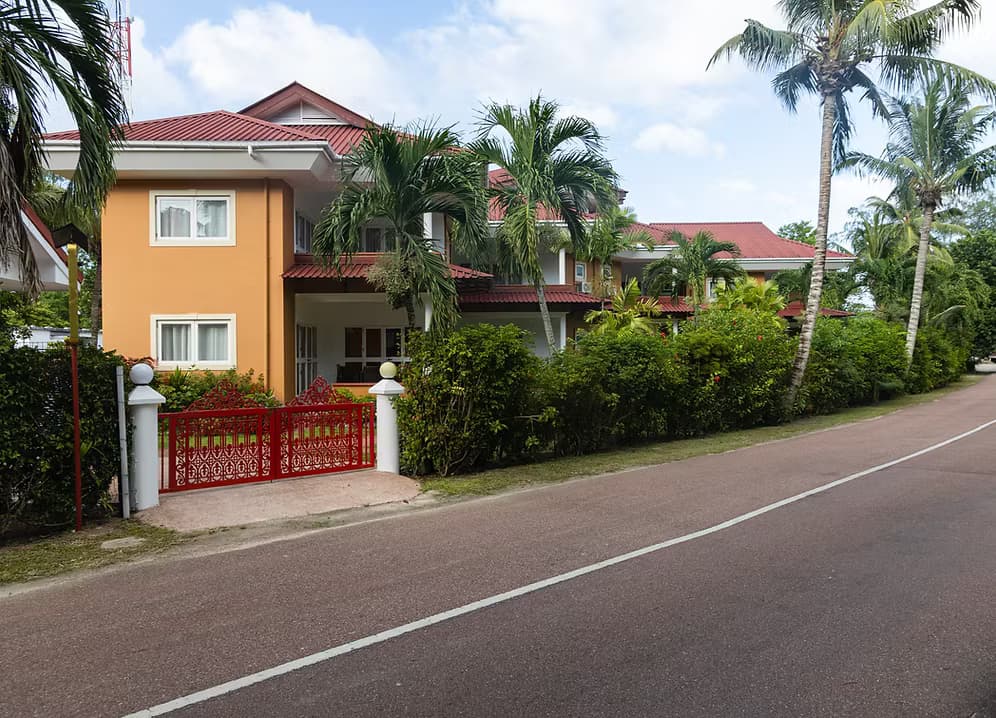 Praslin Paradise Holiday Apartments