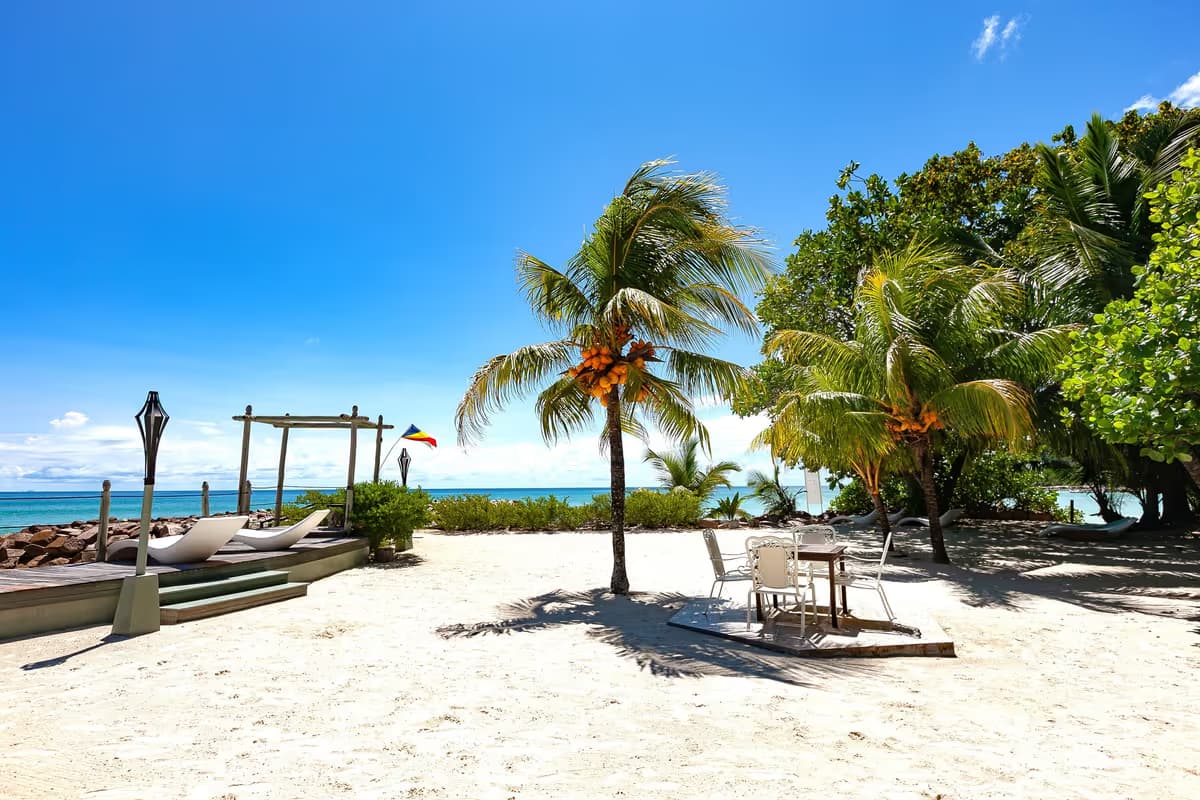 Superior Apartment - The Islander Hotel