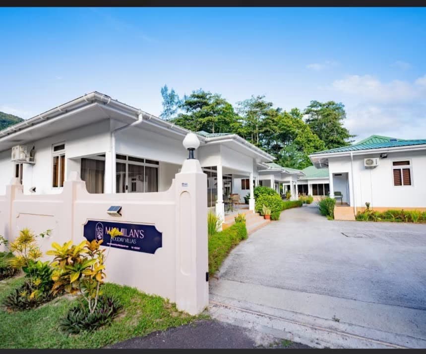 One-bedroom apartment - Macmillan's Holiday Villas
